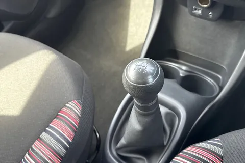 48 of 59 for Citroën C1 1.2 PureTech Feel Euro 6 5dr