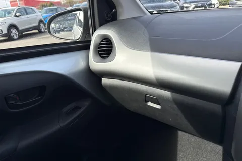 51 of 59 for Citroën C1 1.2 PureTech Feel Euro 6 5dr