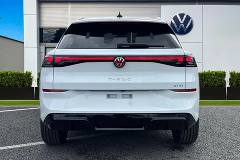  Volkswagen T-Roc 1.5 eTSI MHEV R-Line DSG Euro 6 (s/s) 5dr Thumbnail #5