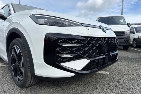  Volkswagen T-Roc 1.5 eTSI MHEV R-Line DSG Euro 6 (s/s) 5dr Thumbnail #9
