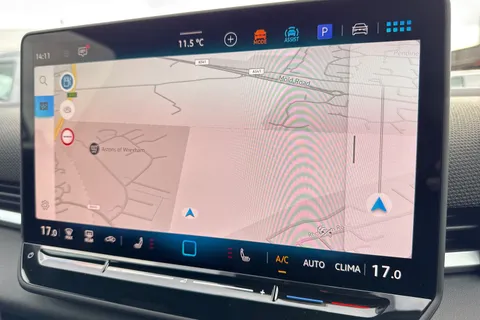  Volkswagen T-Roc 1.5 eTSI MHEV R-Line DSG Euro 6 (s/s) 5dr Thumbnail #17