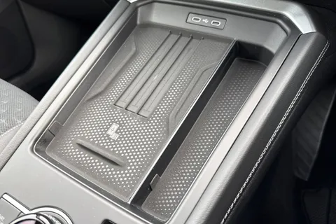  Volkswagen T-Roc 1.5 eTSI MHEV R-Line DSG Euro 6 (s/s) 5dr Thumbnail #42