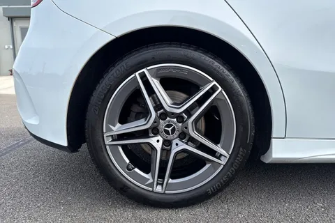 CX70JFY Mercedes-Benz A Class 1.3 A200 AMG Line 7G-DCT Euro 6 (s/s) 5dr Thumbnail #12