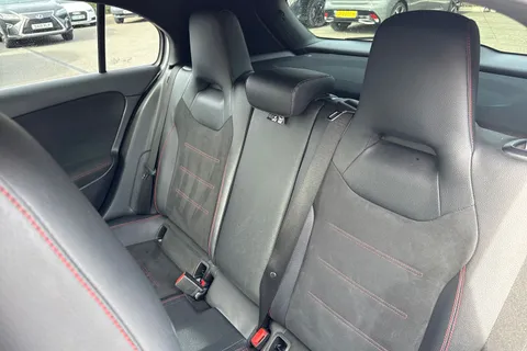 CX70JFY Mercedes-Benz A Class 1.3 A200 AMG Line 7G-DCT Euro 6 (s/s) 5dr Thumbnail #20