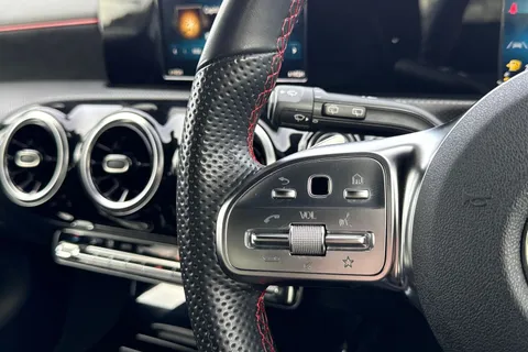 CX70JFY Mercedes-Benz A Class 1.3 A200 AMG Line 7G-DCT Euro 6 (s/s) 5dr Thumbnail #38