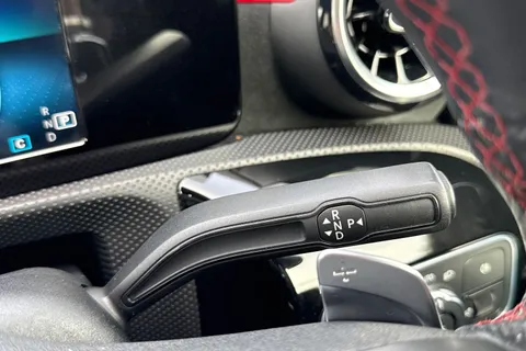 CX70JFY Mercedes-Benz A Class 1.3 A200 AMG Line 7G-DCT Euro 6 (s/s) 5dr Thumbnail #40