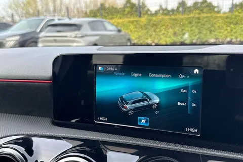 CX70JFY Mercedes-Benz A Class 1.3 A200 AMG Line 7G-DCT Euro 6 (s/s) 5dr Thumbnail #54