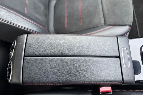 CX70JFY Mercedes-Benz A Class 1.3 A200 AMG Line 7G-DCT Euro 6 (s/s) 5dr Thumbnail #59