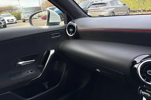 CX70JFY Mercedes-Benz A Class 1.3 A200 AMG Line 7G-DCT Euro 6 (s/s) 5dr Thumbnail #61