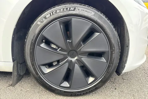 MF25WWG Tesla Model 3 Long Range Auto RWD 4dr Thumbnail #12