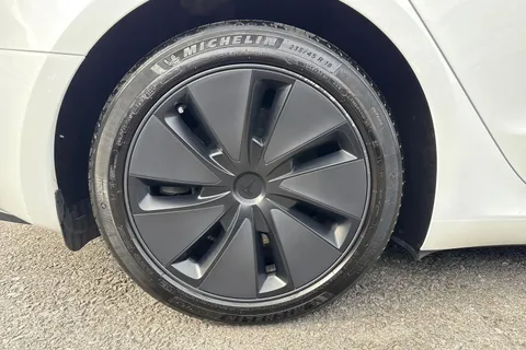 MF25WWG Tesla Model 3 Long Range Auto RWD 4dr Thumbnail #13