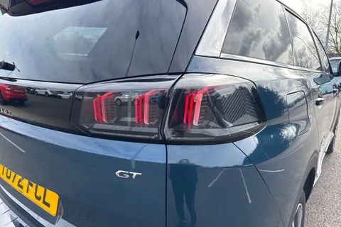 YO72FCL PEUGEOT 5008 1.2 PureTech GT Premium EAT Euro 6 (s/s) 5dr Thumbnail #9