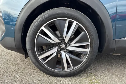 YO72FCL PEUGEOT 5008 1.2 PureTech GT Premium EAT Euro 6 (s/s) 5dr Thumbnail #14