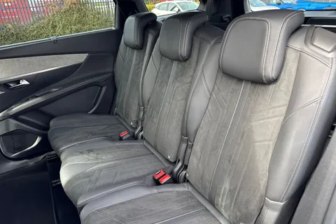 YO72FCL PEUGEOT 5008 1.2 PureTech GT Premium EAT Euro 6 (s/s) 5dr Thumbnail #20