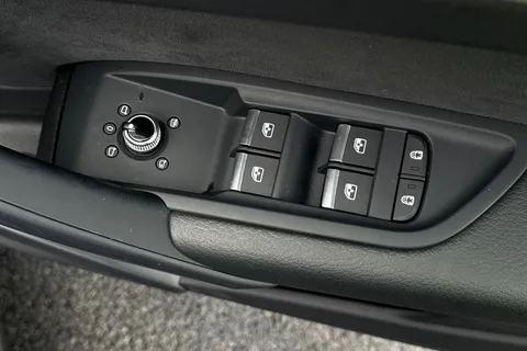 PF23VZU Audi Q5 S line 45 TFSI quattro 265 PS S tronic Thumbnail #22