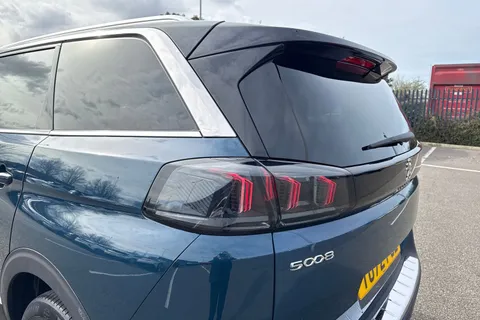 YO72FCL PEUGEOT 5008 1.2 PureTech GT Premium EAT Euro 6 (s/s) 5dr Thumbnail #31