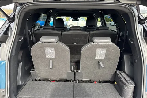 YO72FCL PEUGEOT 5008 1.2 PureTech GT Premium EAT Euro 6 (s/s) 5dr Thumbnail #38