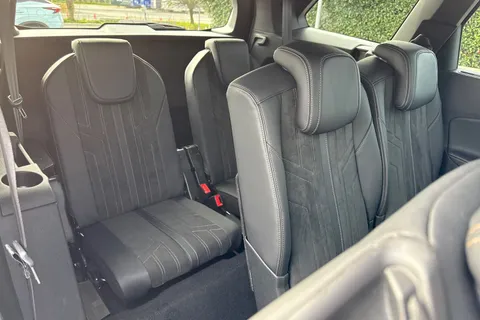 YO72FCL PEUGEOT 5008 1.2 PureTech GT Premium EAT Euro 6 (s/s) 5dr Thumbnail #39