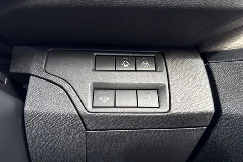 YO72FCL PEUGEOT 5008 1.2 PureTech GT Premium EAT Euro 6 (s/s) 5dr Thumbnail #44