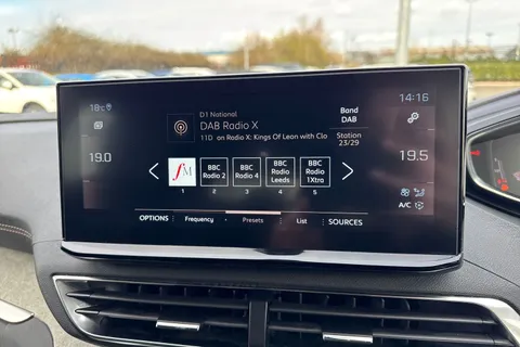 YO72FCL PEUGEOT 5008 1.2 PureTech GT Premium EAT Euro 6 (s/s) 5dr Thumbnail #47