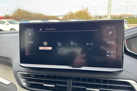 YO72FCL PEUGEOT 5008 1.2 PureTech GT Premium EAT Euro 6 (s/s) 5dr Thumbnail #49