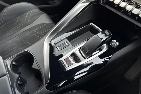 YO72FCL PEUGEOT 5008 1.2 PureTech GT Premium EAT Euro 6 (s/s) 5dr Thumbnail #59