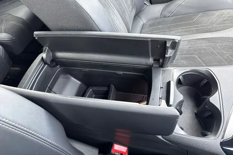 YO72FCL PEUGEOT 5008 1.2 PureTech GT Premium EAT Euro 6 (s/s) 5dr Thumbnail #61