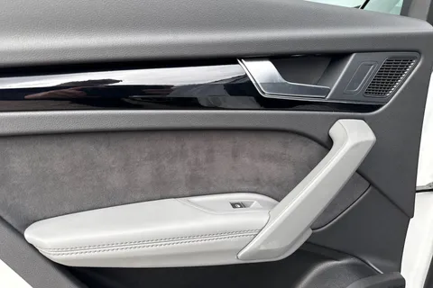 42 of 64 for Audi SQ5 Black Edition TDI 341 PS tiptronic