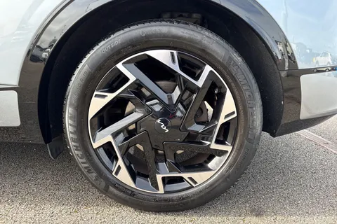 KE72ORL Kia Sportage 1.6 T-GDi MHEV GT-Line S DCT AWD Euro 6 (s/s) 5dr Thumbnail #13