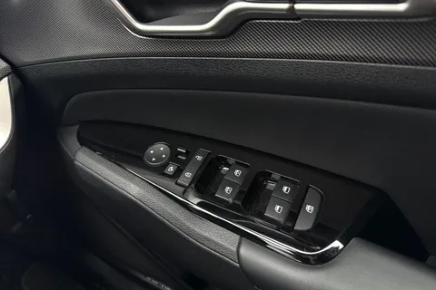 DN23AYA Kia Sportage 1.6 h T-GDi 4 Auto Euro 6 (s/s) 5dr Thumbnail #18