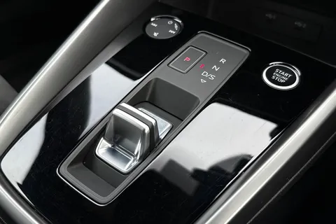 PX23OCV Audi A3 2.0 TDI 35 Edition 1 S Tronic Euro 6 (s/s) 4dr Thumbnail #24