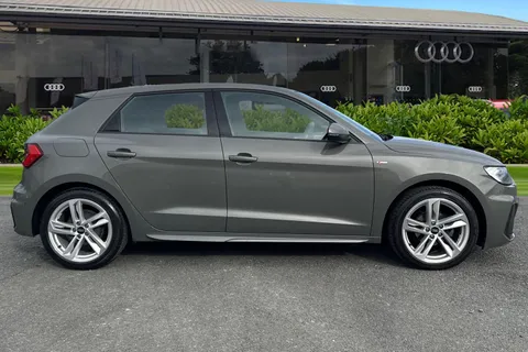 PK22LNT Audi A1 S line 25 TFSI  95 PS 5-speed Thumbnail #4