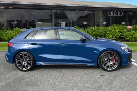 3 of 65 for Audi RS 3 RS 3 Sportback Carbon Black 400 PS S tronic