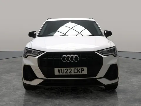 Thumbnail image for the Audi Q3 1.5 TFSI CoD 35 Black Edition   S Tronic