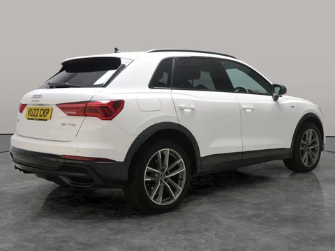 Thumbnail image for the Audi Q3 1.5 TFSI CoD 35 Black Edition   S Tronic