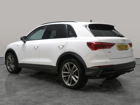 Thumbnail image for the Audi Q3 1.5 TFSI CoD 35 Black Edition   S Tronic