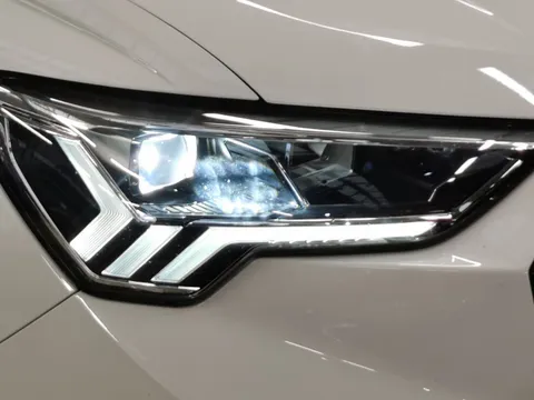 Thumbnail image for the Audi Q3 1.5 TFSI CoD 35 Black Edition   S Tronic