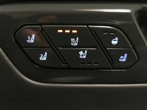 Thumbnail image for the Kia Ev9 99.8kWh GT-Line S   AWD (6 Seat)