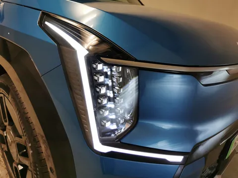 Thumbnail image for the Kia Ev9 99.8kWh GT-Line S   AWD (6 Seat)