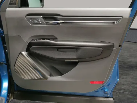 Thumbnail image for the Kia Ev9 99.8kWh GT-Line S   AWD (6 Seat)