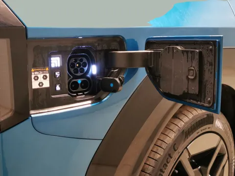 Thumbnail image for the Kia Ev9 99.8kWh GT-Line S   AWD (6 Seat)