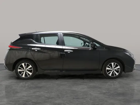Thumbnail image for the Nissan LEAF 40kWh Acenta