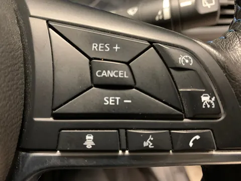 Thumbnail image for the Nissan LEAF 40kWh Acenta