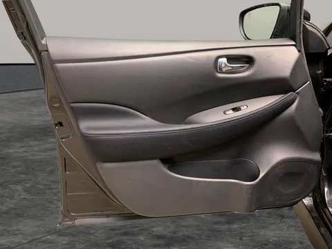 Thumbnail image for the Nissan LEAF 40kWh Acenta