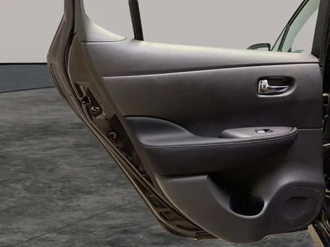 Thumbnail image for the Nissan LEAF 40kWh Acenta