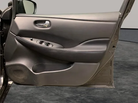 Thumbnail image for the Nissan LEAF 40kWh Acenta