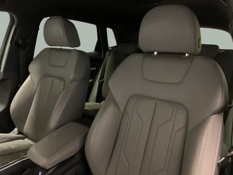 Thumbnail image for the Audi E-Tron 55 Black Edition   quattro 95kWh (11kW Charger)