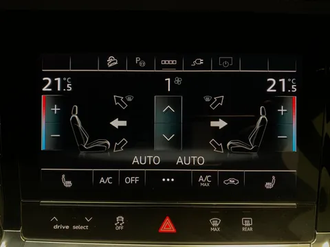 Thumbnail image for the Audi E-Tron 55 Black Edition   quattro 95kWh (11kW Charger)