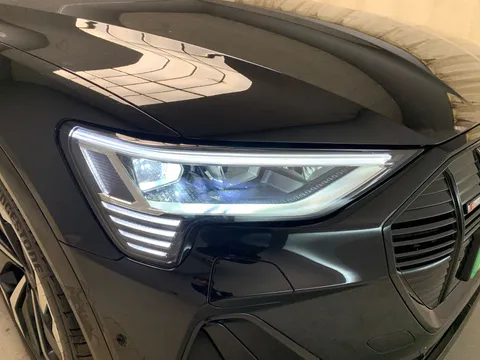 Thumbnail image for the Audi E-Tron 55 Black Edition   quattro 95kWh (11kW Charger)