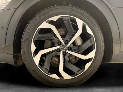 Thumbnail image for the Audi E-Tron 55 Black Edition   quattro 95kWh (11kW Charger)